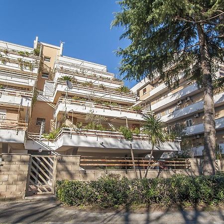 Eur Luminous And Large Family Terrace Apartment Rom Exterior foto