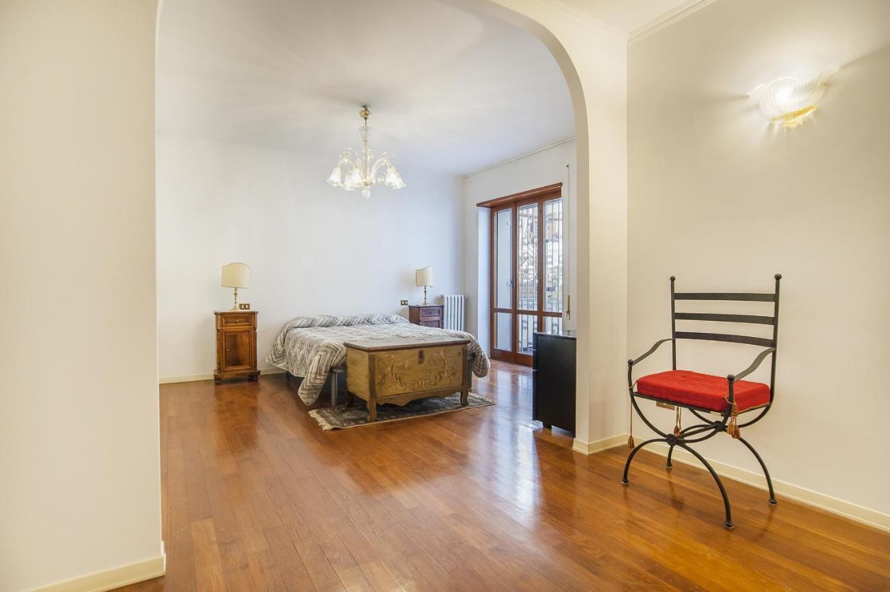 Eur Luminous And Large Family Terrace Apartment Rom Exterior foto